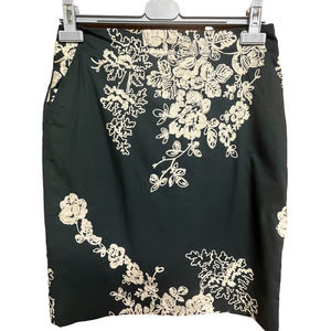 J Crew Mirabel Embroidered Pencil Skirt Sz 6 100% Cotton Hip Pockets Fully Lined